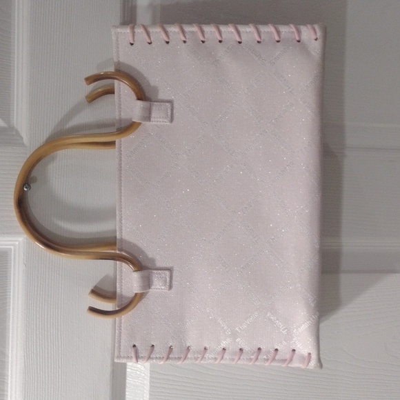 Samantha Thavasa Pink Quilted Tote Bag Handbag - Tan Wooden Handle - Like New - Picture 4 of 17